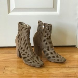 Nude Booties Weave, Close Toe, Size 8.5